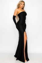 Dalilah Gown With Gloves - Black